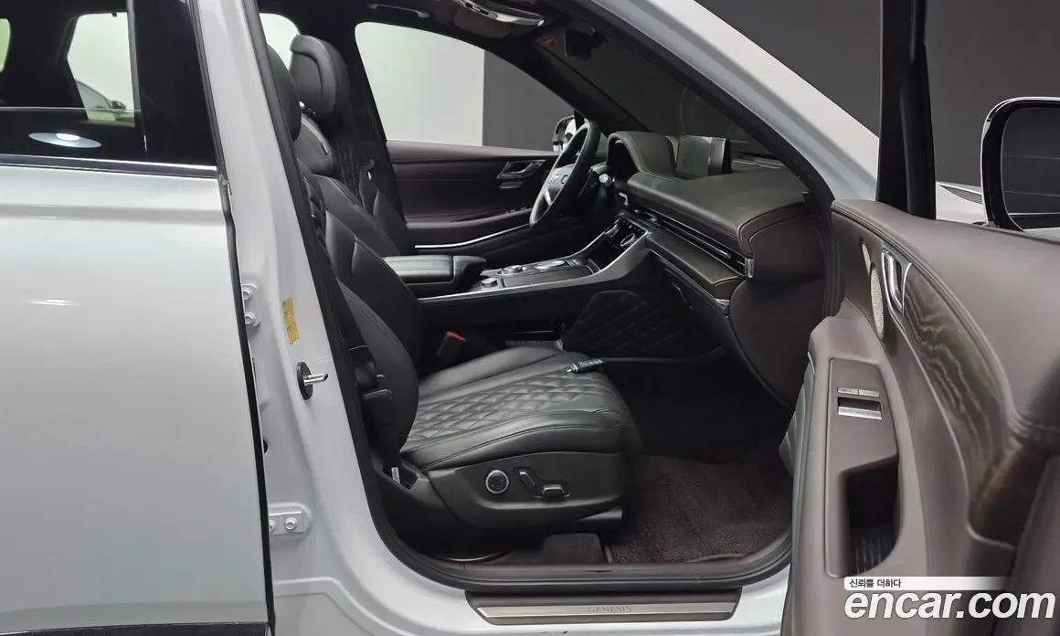 Genesis GV80 2020 3.5 автомат (гидро), фото 17 Genesis GV80 2020 3.5 автомат (гидро), фото 17