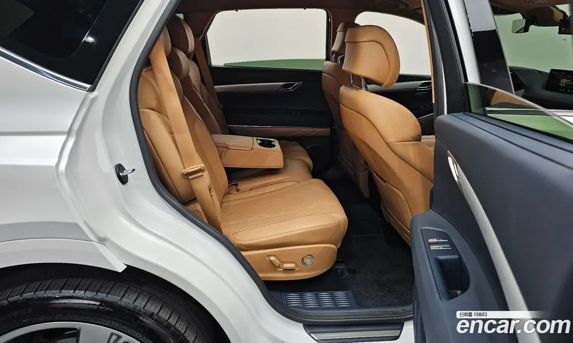 Genesis GV80 2022 2.5 автомат (гидро), фото 16 Genesis GV80 2022 2.5 автомат (гидро), фото 16
