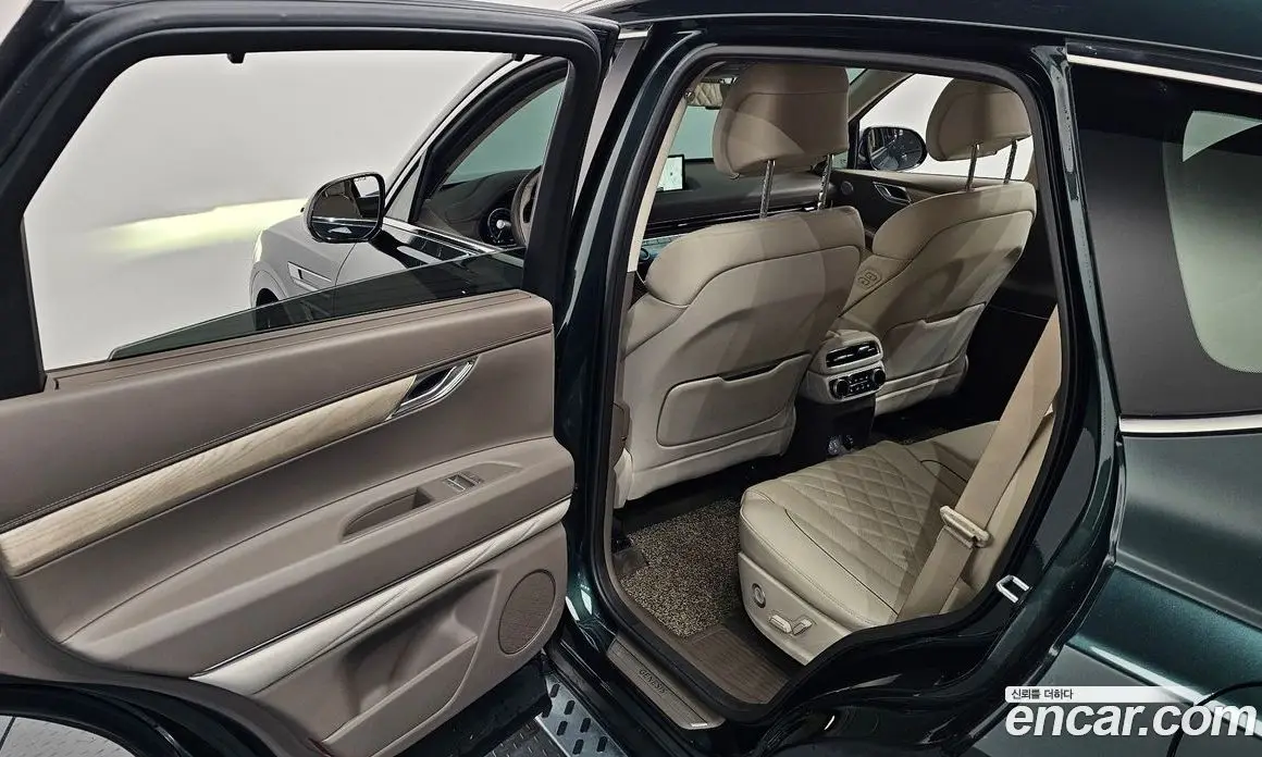 Genesis GV80 2022 2.5 автомат (гидро), фото 18 Genesis GV80 2022 2.5 автомат (гидро), фото 18