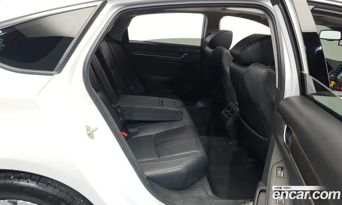 Honda Accord 2019 1.5 автомат (гидро), фото 17 Honda Accord 2019 1.5 автомат (гидро), фото 17
