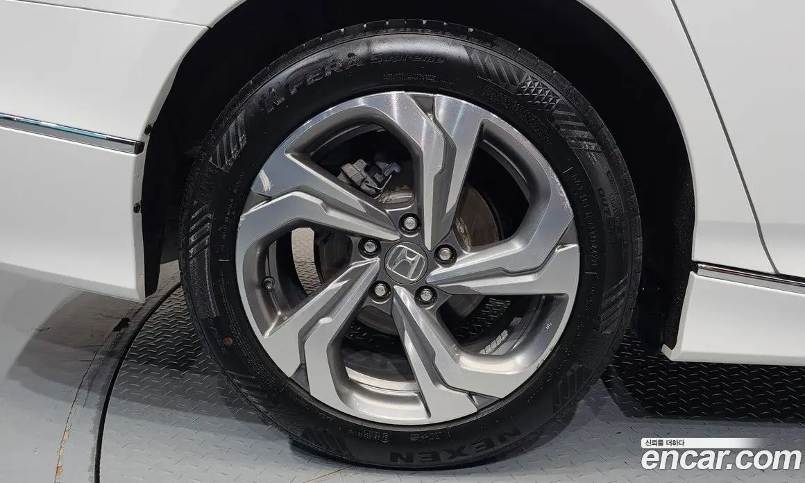 Honda Accord 2019 1.5 автомат (гидро), фото 7 Honda Accord 2019 1.5 автомат (гидро), фото 7