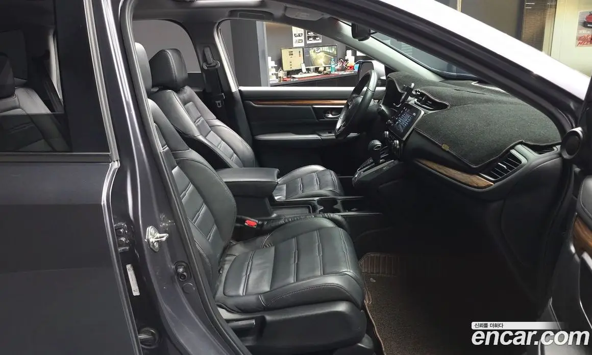 Honda CR-V 2019 1.5 автомат (гидро), фото 17 Honda CR-V 2019 1.5 автомат (гидро), фото 17
