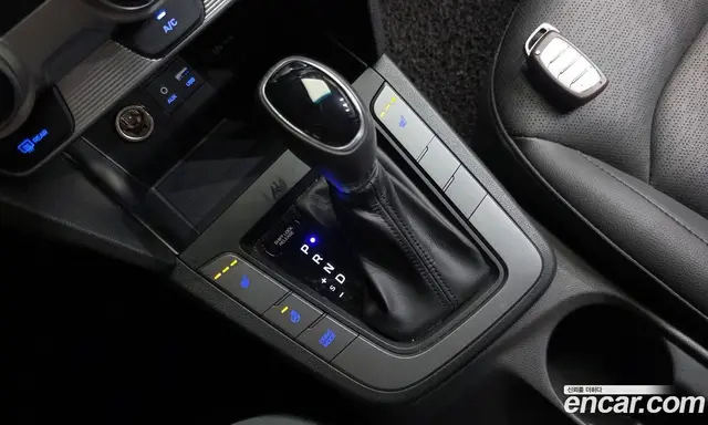 Hyundai Avante 2019 1.6 автомат (гидро), миниатюра 11