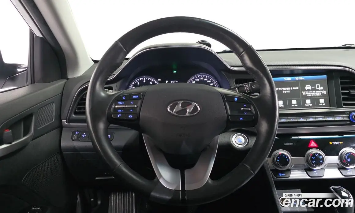 Hyundai Avante 2019 1.6 автомат (гидро), фото 17