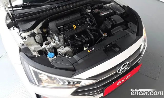Hyundai Avante 2019 1.6 автомат (гидро), миниатюра 5