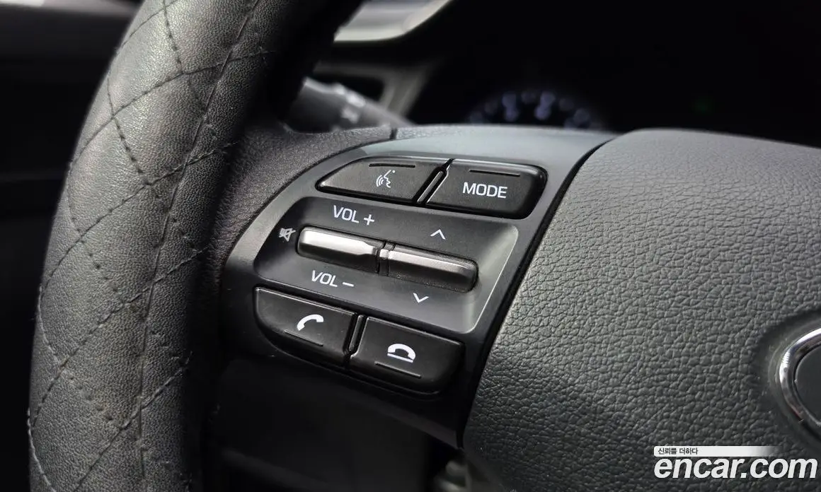 Hyundai Avante 2019 1.6 автомат (гидро), фото 14