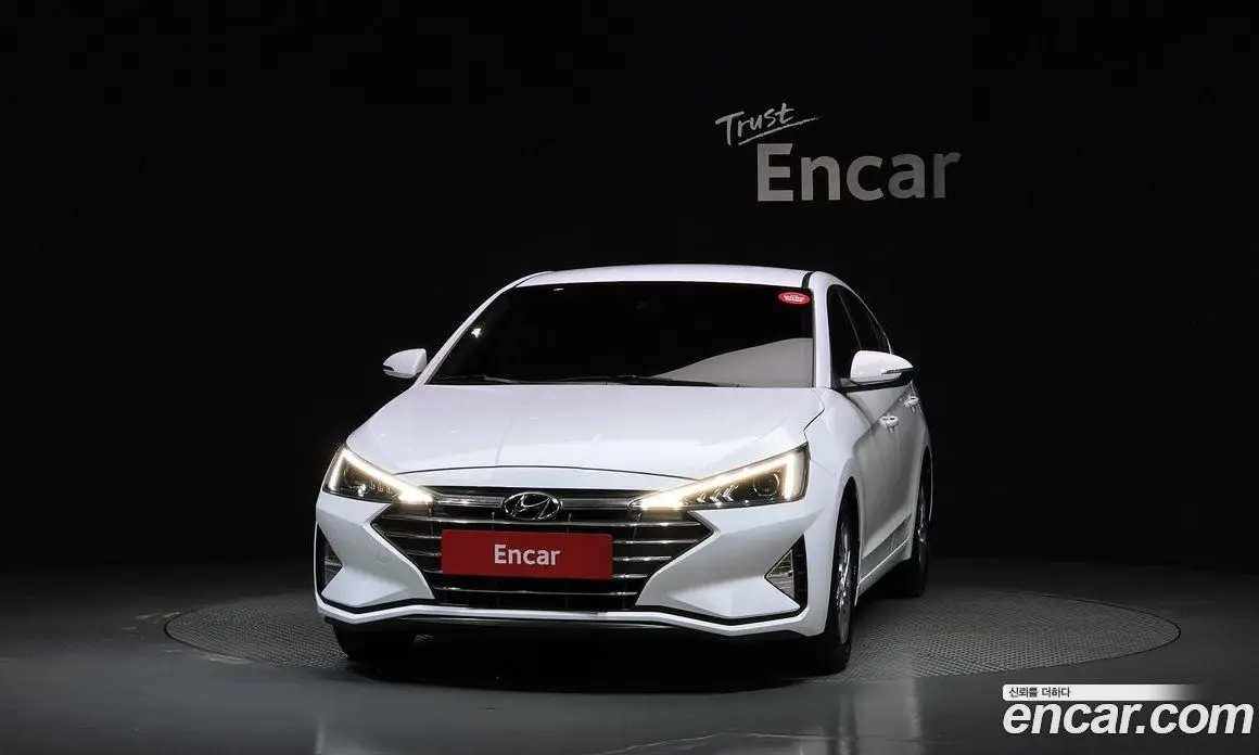 Hyundai Avante 2019 1.6 автомат (гидро), фото 3