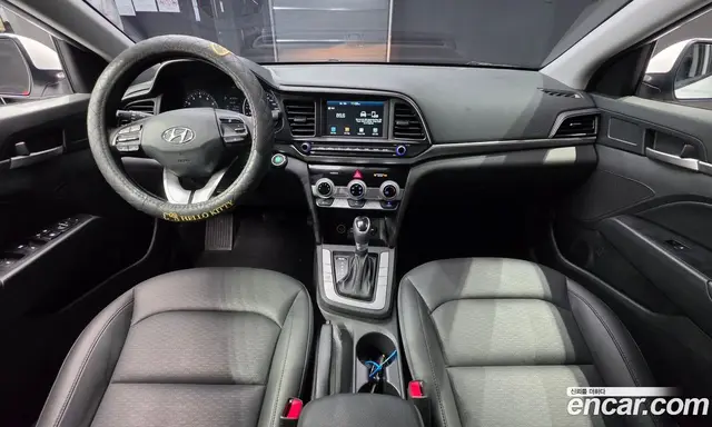 Hyundai Avante 2019 1.6 автомат (гидро), миниатюра 7