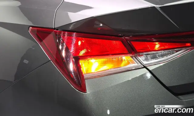 Hyundai Avante 2022 1.6 автомат (гидро), миниатюра 9