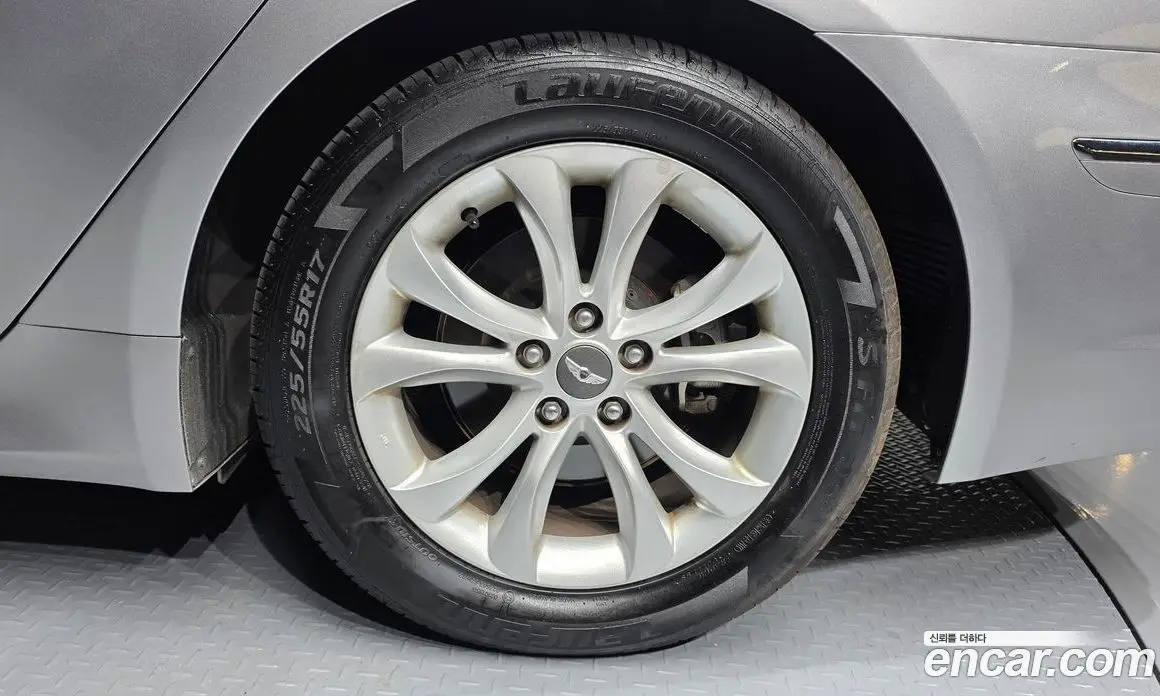 Hyundai Genesis 2013 3.3 автомат (гидро), фото 7 Hyundai Genesis 2013 3.3 автомат (гидро), фото 7