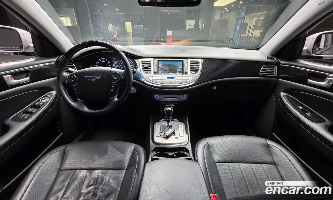 Hyundai Genesis 2013 3.3 автомат (гидро), фото 10 Hyundai Genesis 2013 3.3 автомат (гидро), фото 10