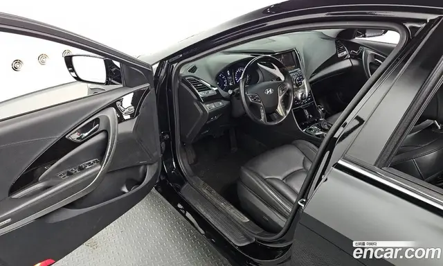 Hyundai Grandeur 2011 2.4 автомат (гидро), миниатюра 12