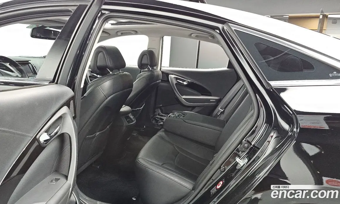 Hyundai Grandeur 2011 2.4 автомат (гидро), фото 17