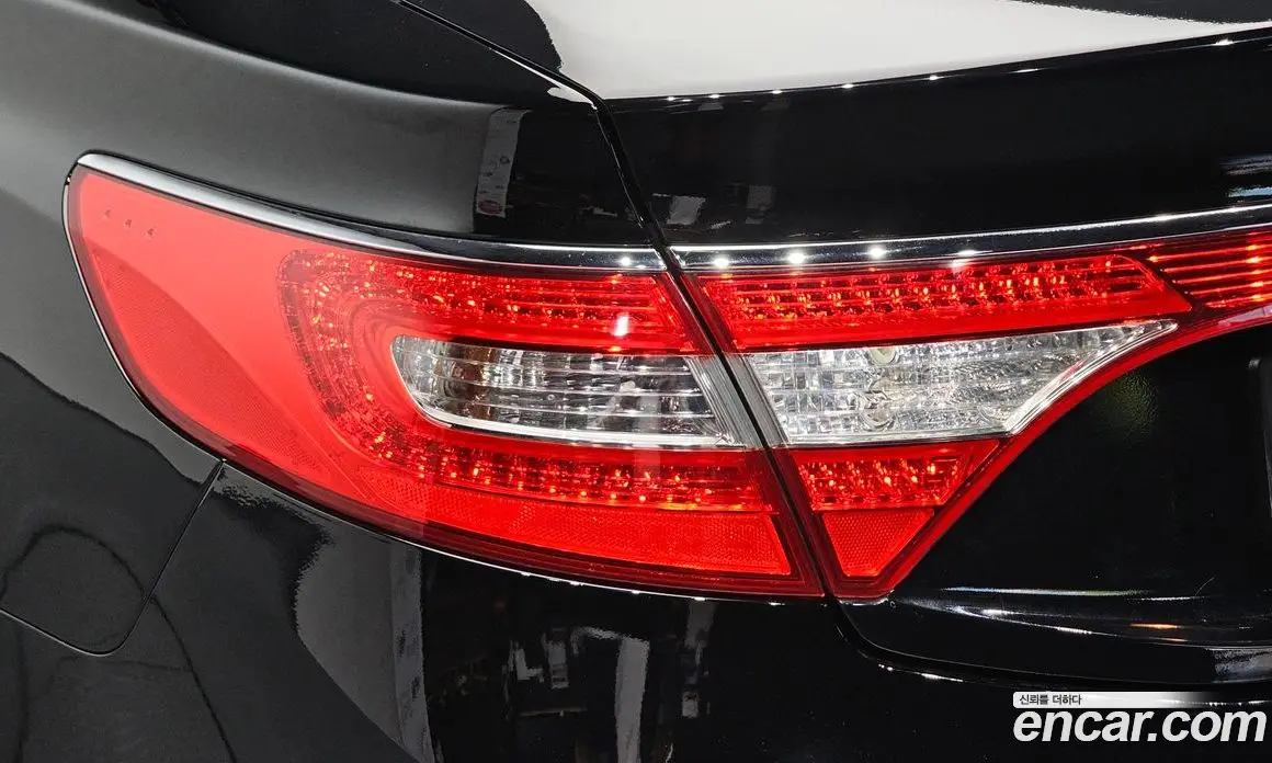Hyundai Grandeur 2011 2.4 автомат (гидро), фото 8