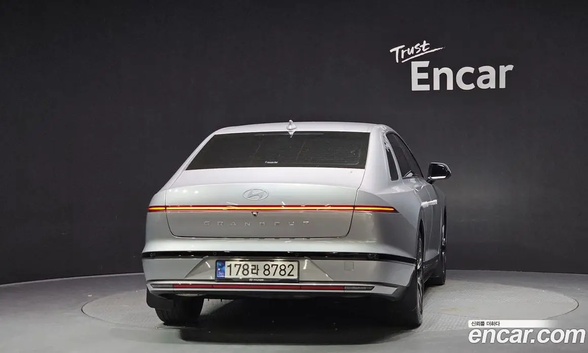 Hyundai Grandeur 2022 3.5 автомат (гидро), фото 4 Hyundai Grandeur 2022 3.5 автомат (гидро), фото 4