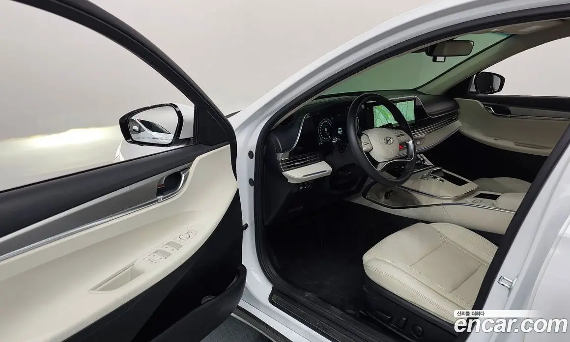 Hyundai Grandeur 2022 2.5 автомат (гидро), фото 13