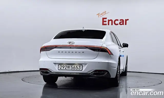 Hyundai Grandeur 2022 2.5 автомат (гидро), миниатюра 4