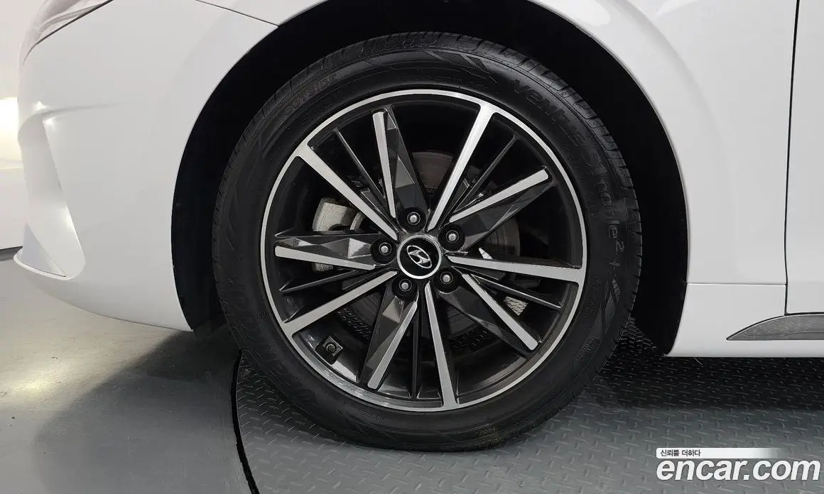 Hyundai Grandeur 2022 2.5 автомат (гидро), фото 5