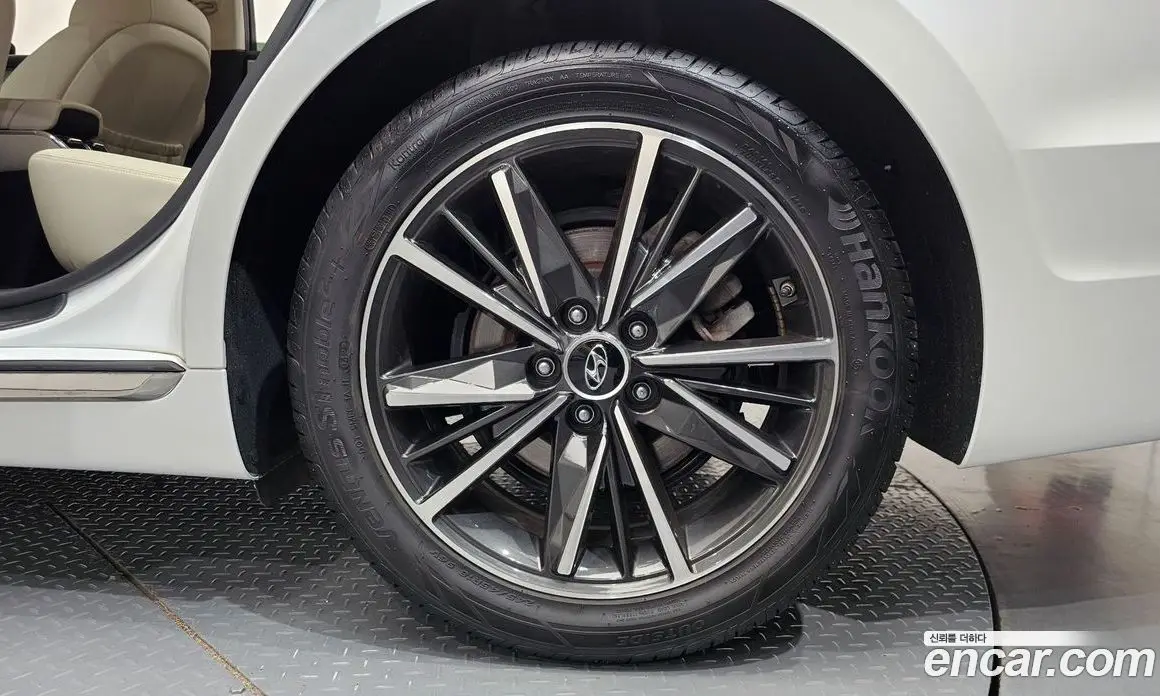 Hyundai Grandeur 2022 2.5 автомат (гидро), фото 7