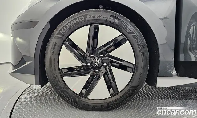 Hyundai Ioniq 6 2023 0.1 автомат (гидро), миниатюра 5
