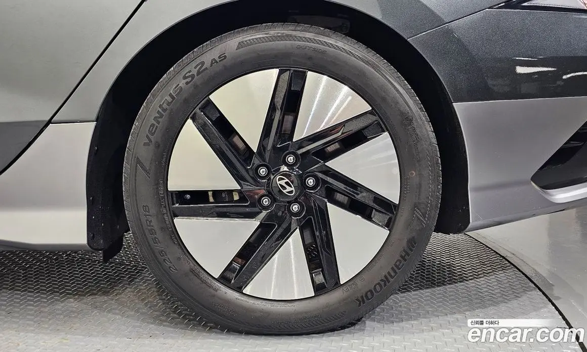 Hyundai Ioniq 6 2023 0.1 автомат (гидро), фото 7