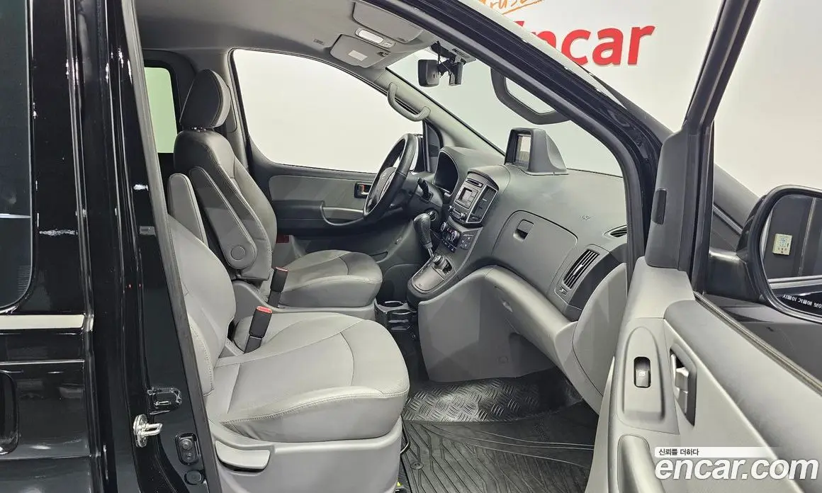 Hyundai Starex 2020 2.5 автомат (гидро), фото 17 Hyundai Starex 2020 2.5 автомат (гидро), фото 17