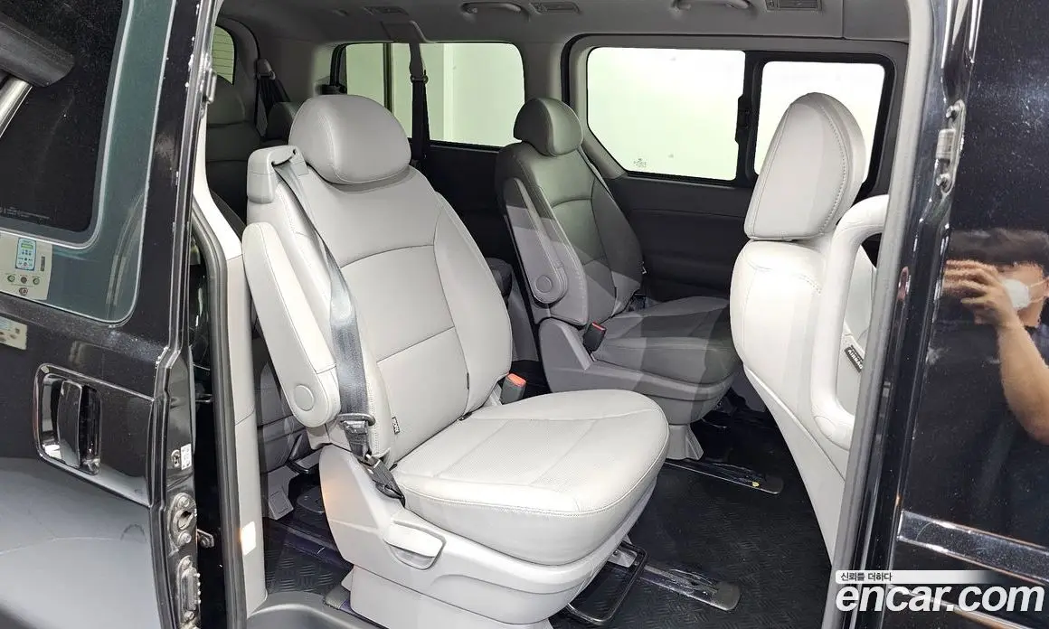 Hyundai Starex 2020 2.5 автомат (гидро), фото 18 Hyundai Starex 2020 2.5 автомат (гидро), фото 18