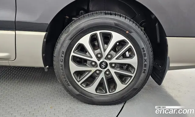 Hyundai Starex 2020 2.5 автомат (гидро), миниатюра 6