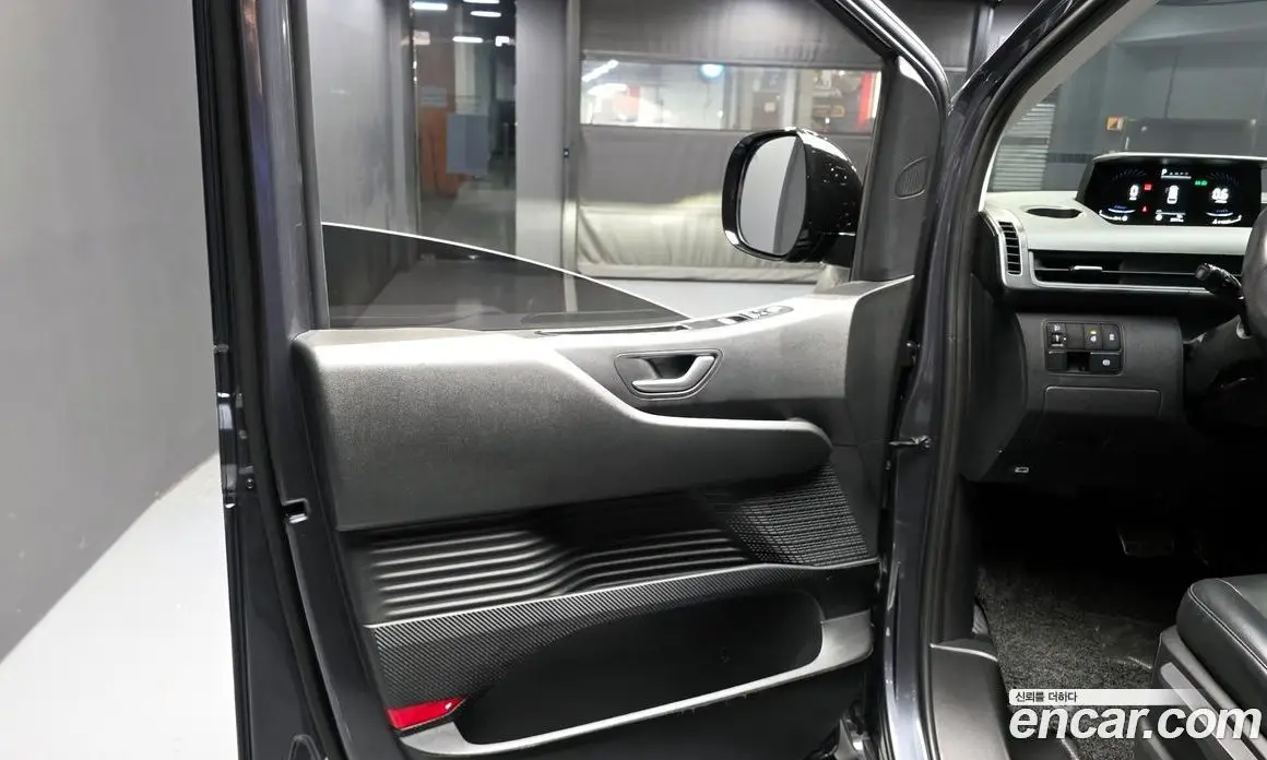 Hyundai Staria 2022 3.5 автомат (гидро), фото 14 Hyundai Staria 2022 3.5 автомат (гидро), фото 14