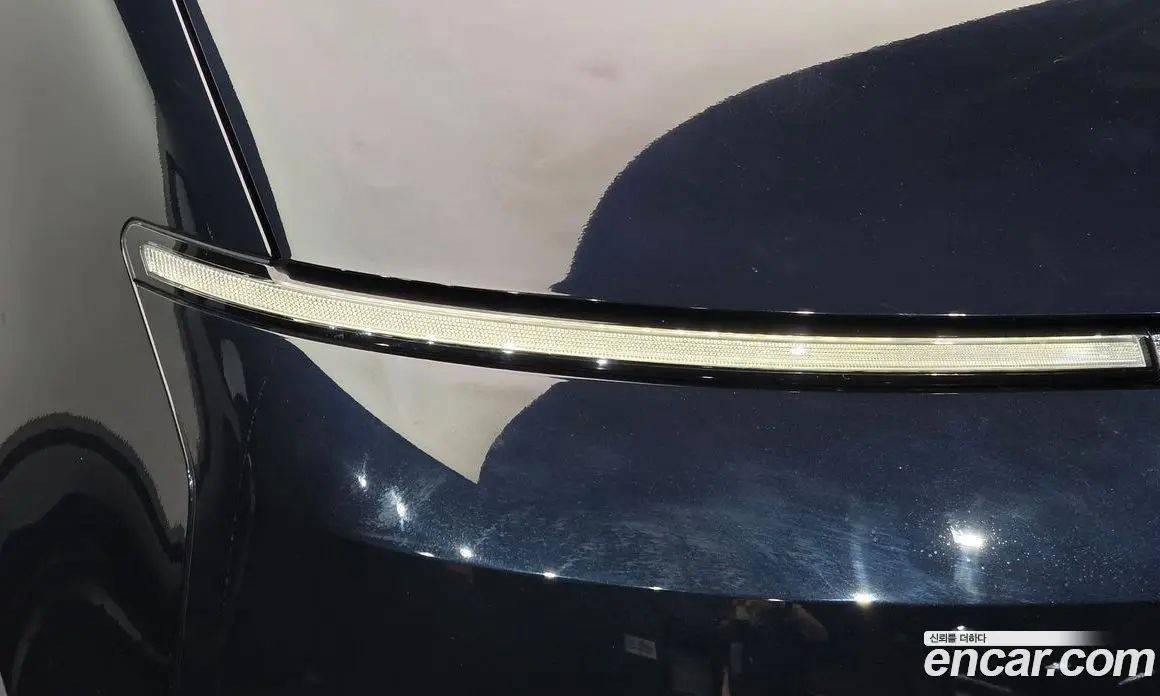 Hyundai Staria 2023 2.2 автомат (гидро), фото 7