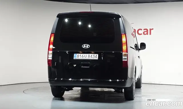 Hyundai Staria 2024 1.6 автомат (гидро), миниатюра 3