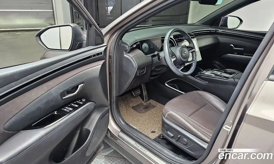 Hyundai Tucson 2023 1.6 автомат (гидро), фото 13