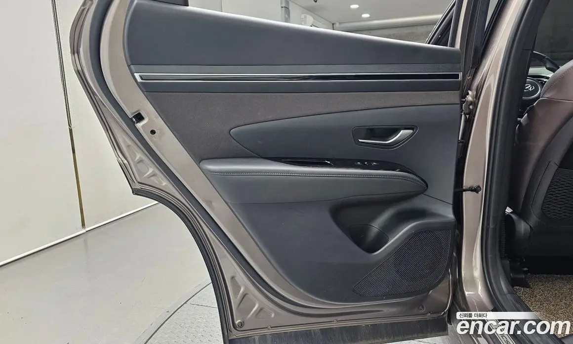 Hyundai Tucson 2023 1.6 автомат (гидро), фото 15