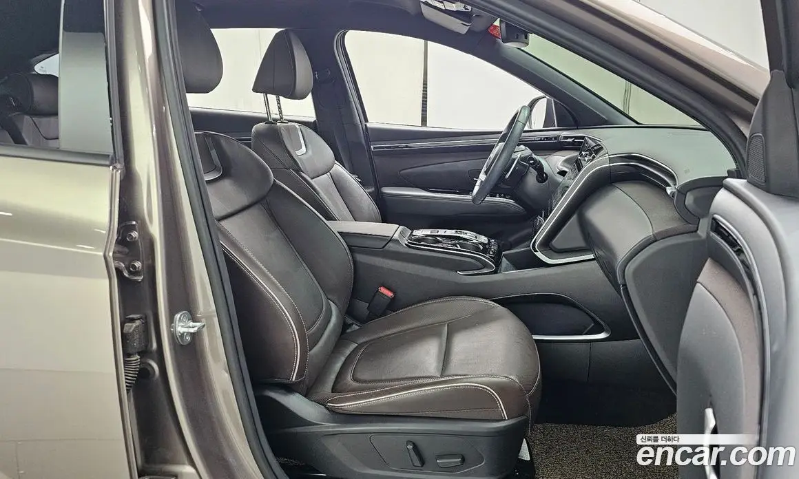 Hyundai Tucson 2023 1.6 автомат (гидро), фото 16