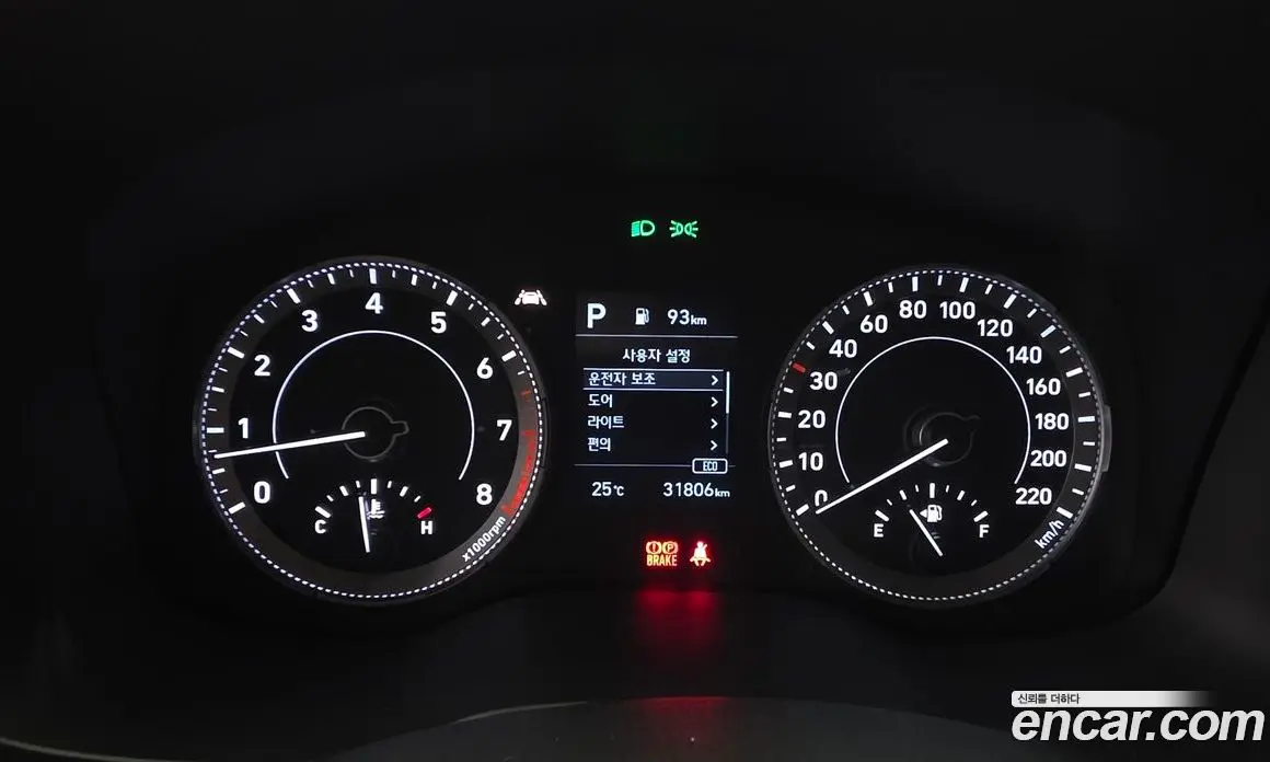 Hyundai Venue 2020 1.6 автомат (гидро), фото 11