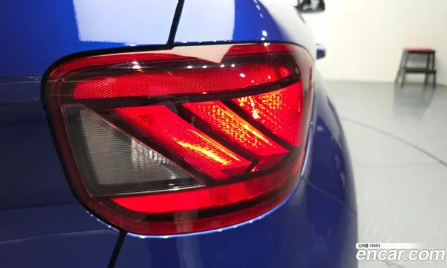 Hyundai Venue 2020 1.6 автомат (гидро), миниатюра 9