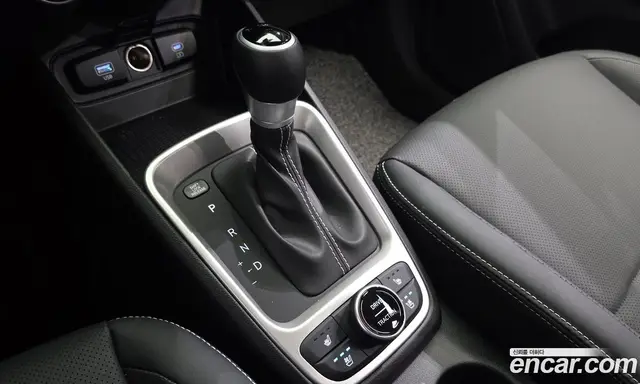 Hyundai Venue 2026 1.6 автомат (гидро), миниатюра 12