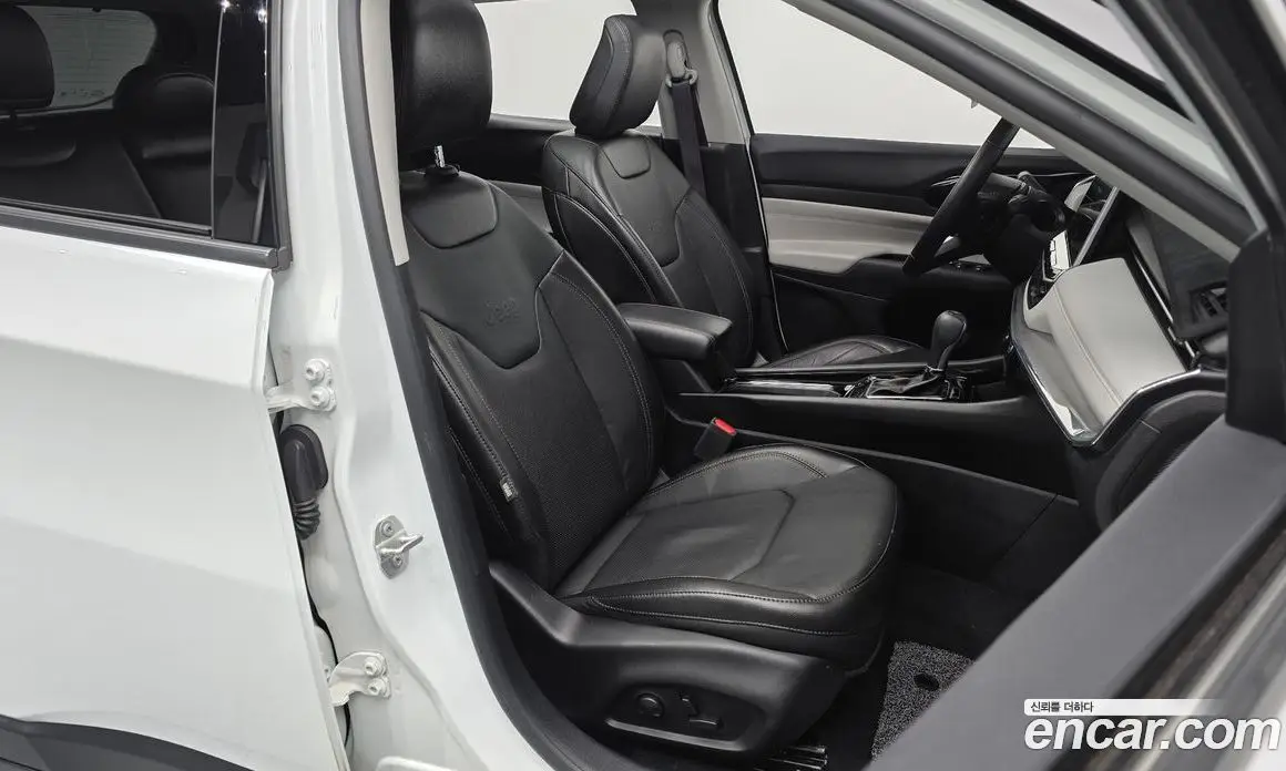 Jeep Compass 2022 2.4 автомат (гидро), фото 18