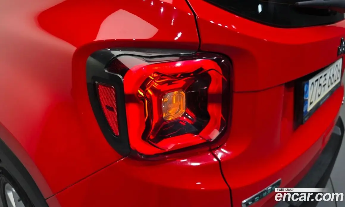 Jeep Renegade 2020 1.6 автомат (гидро), фото 9 Jeep Renegade 2020 1.6 автомат (гидро), фото 9