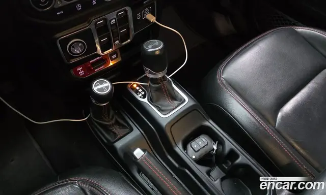 Jeep Wrangler 2020 2.0 автомат (гидро), миниатюра 12