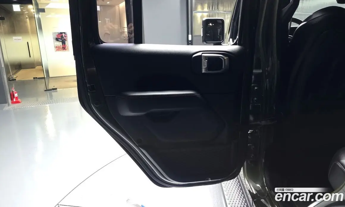 Jeep Wrangler 2020 2.0 автомат (гидро), фото 15