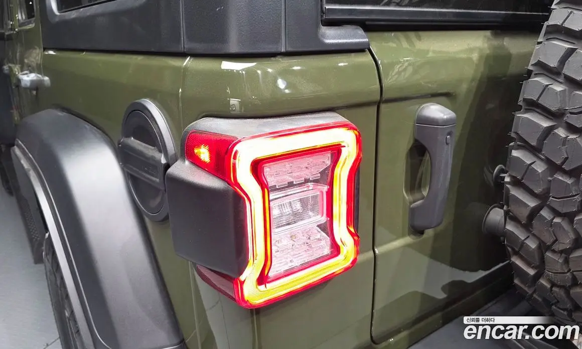 Jeep Wrangler 2020 2.0 автомат (гидро), фото 9