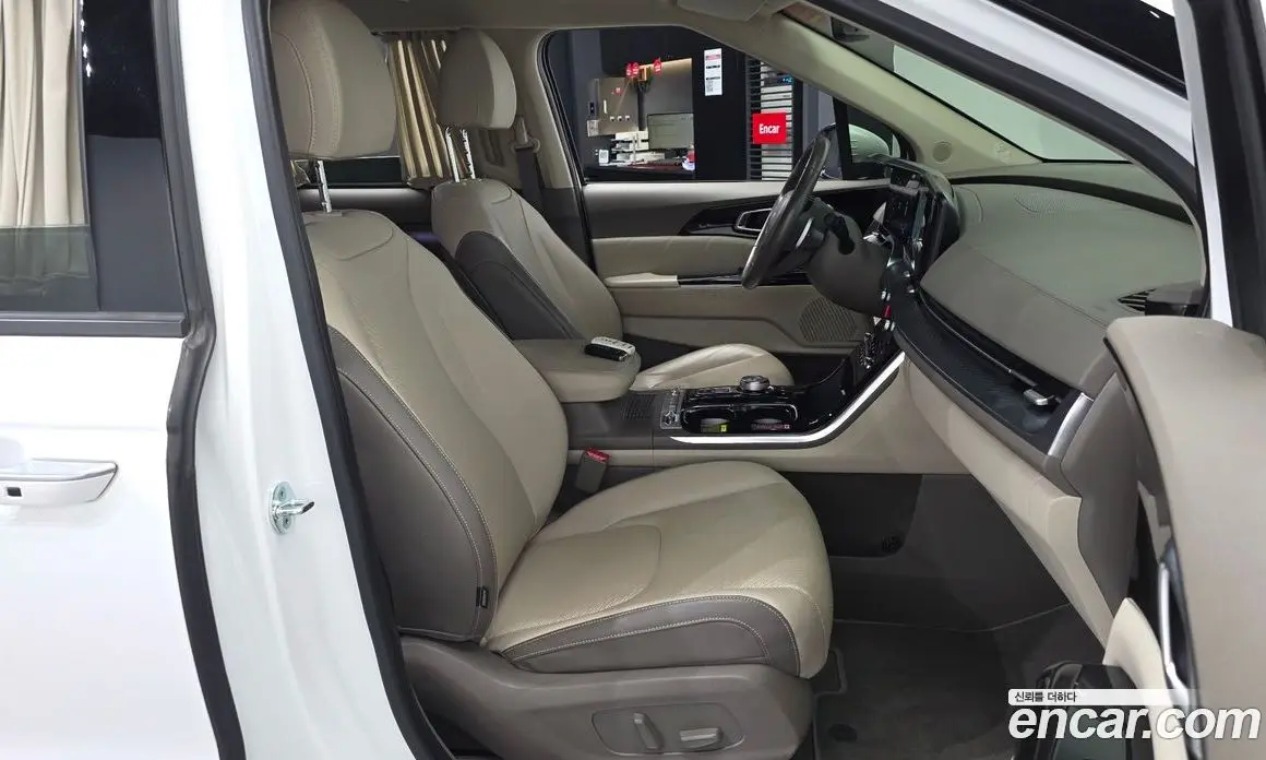Kia Carnival 2022 3.5 автомат (гидро), фото 17