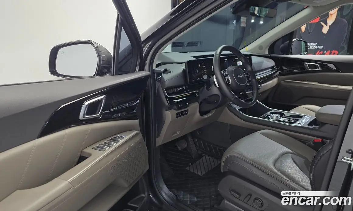 Kia Carnival 2023 3.5 автомат (гидро), фото 13