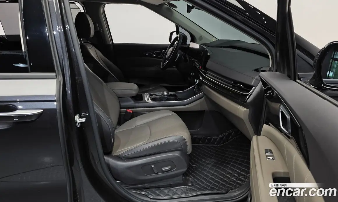 Kia Carnival 2023 3.5 автомат (гидро), фото 17