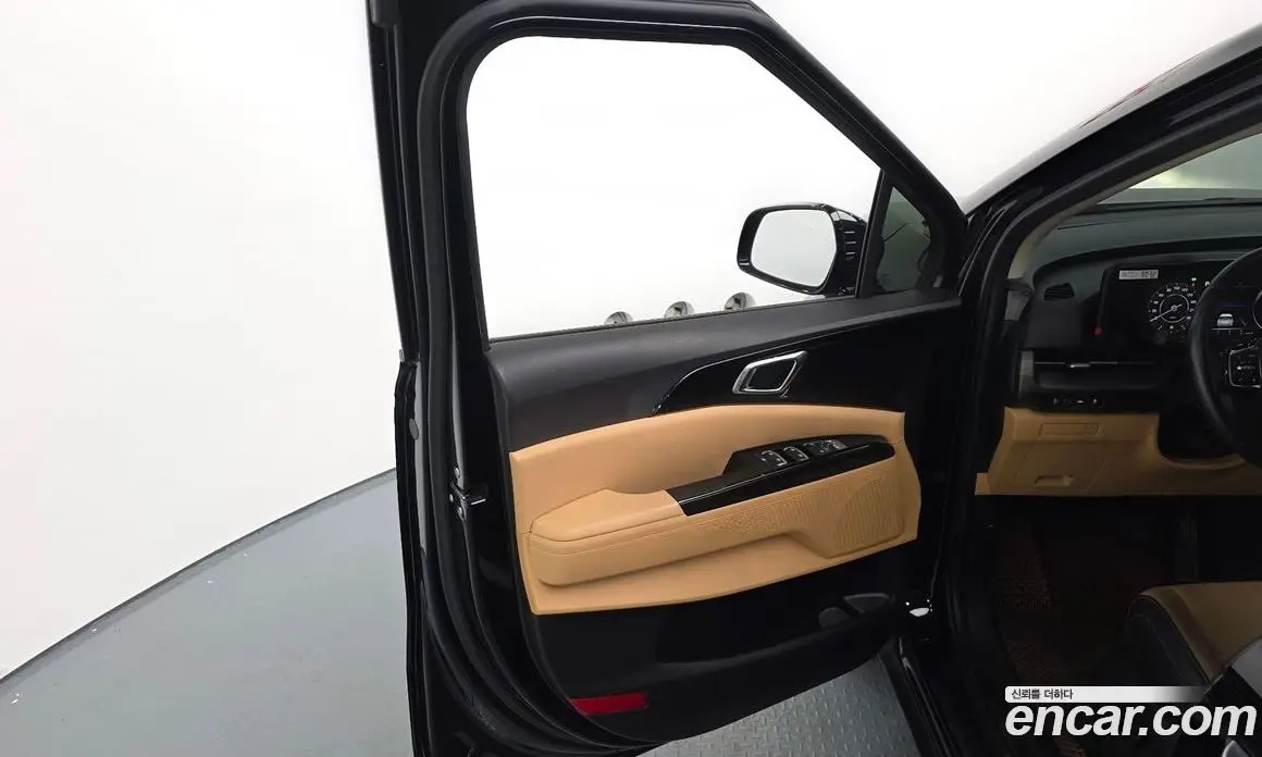 Kia Carnival 2023 3.5 автомат (гидро), фото 13