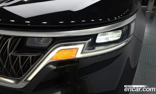 Kia Carnival 2023 3.5 автомат (гидро), миниатюра 7