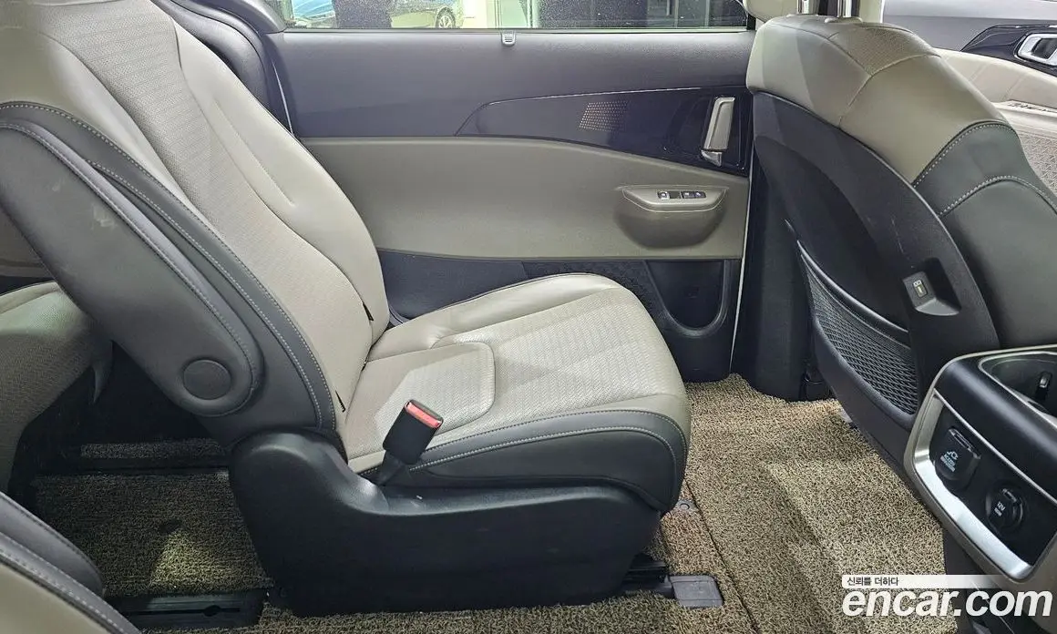 Kia Carnival 2024 3.5 автомат (гидро), фото 15