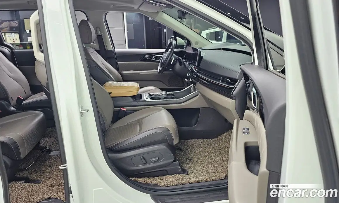 Kia Carnival 2024 3.5 автомат (гидро), фото 16