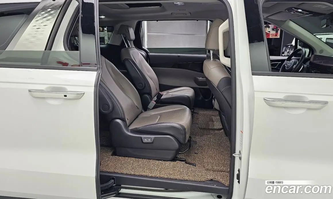 Kia Carnival 2024 3.5 автомат (гидро), фото 18